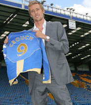 Crouch signs for Portsmouth