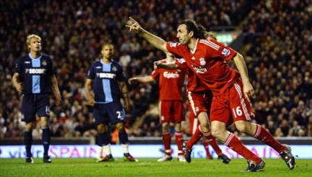 Kyrgiakos celebrates the third against West Ham [PicA]