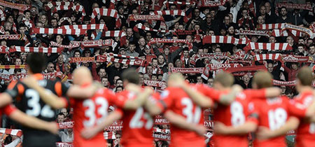 Anfield held a minutes silence before the game ahead of the Hillsborough anniversary