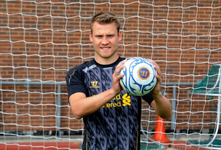 Simon Mignolet signs for LFC