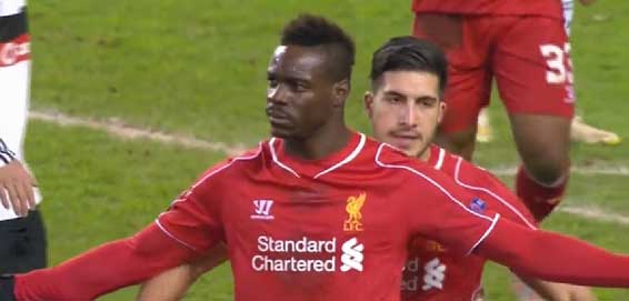 Mario Balotelli scores a penalty against Besiktas