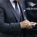 Brendan Rodgers writes out his penalty takers against Carlisle