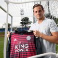 Leicester unveil Danny Ward (Twitter)